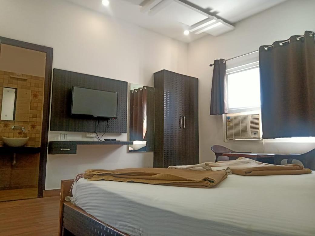 Hotel Rajshree Tanakpur Kültér fotó