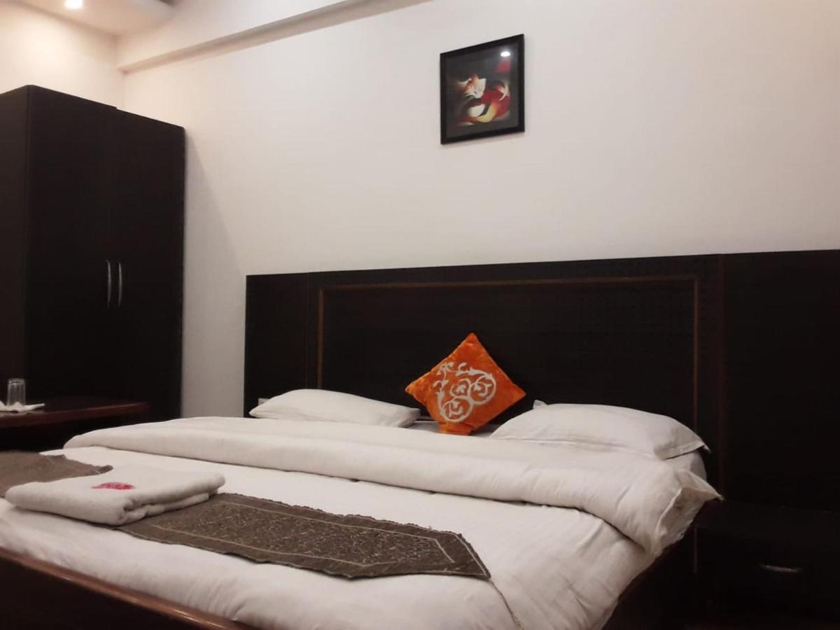 Hotel Rajshree Tanakpur Kültér fotó