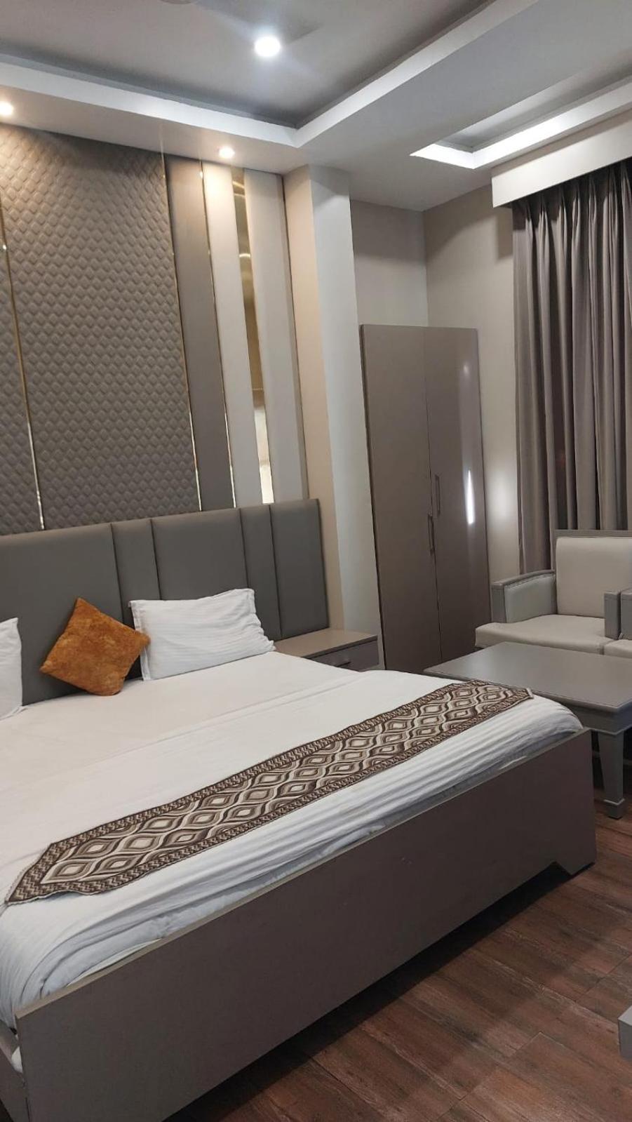 Hotel Rajshree Tanakpur Kültér fotó