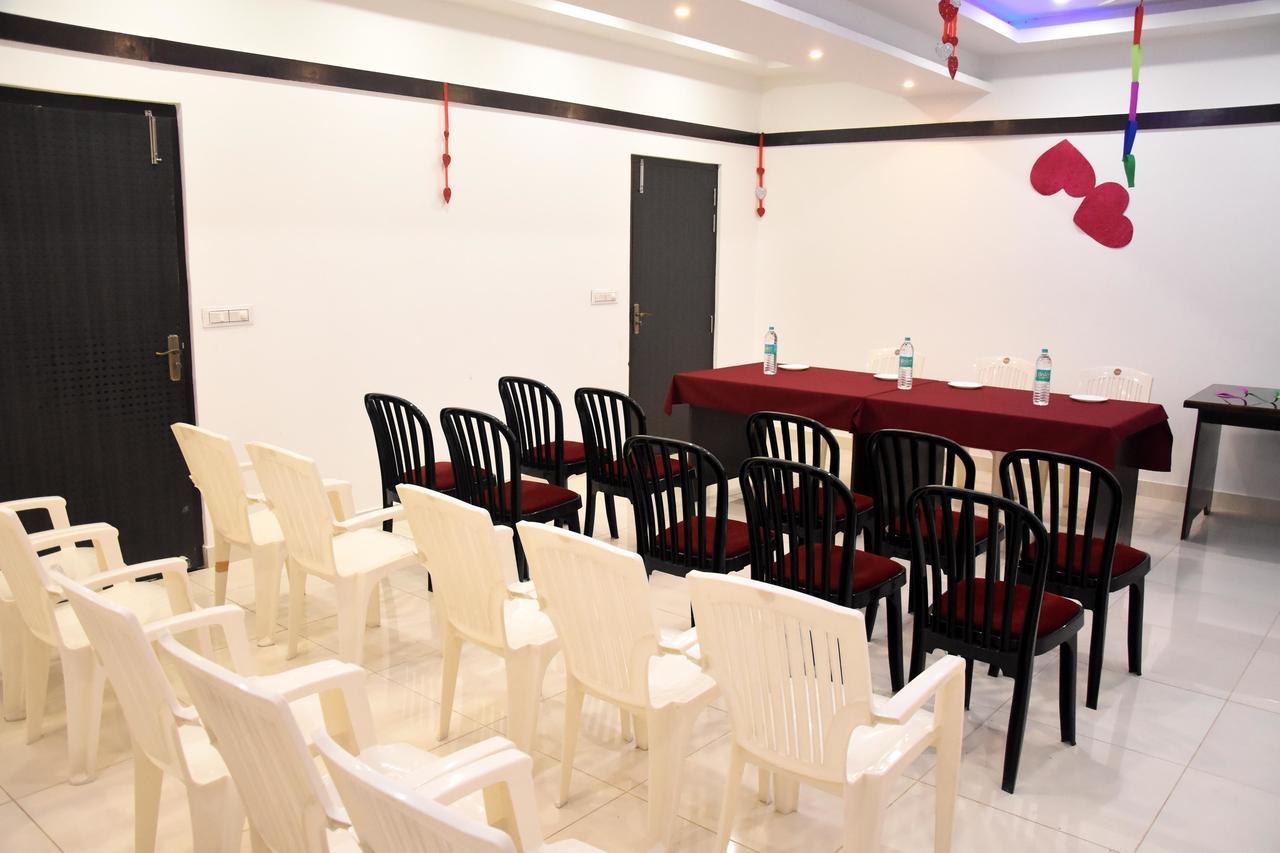 Hotel Rajshree Tanakpur Kültér fotó